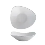 Triangular Bowl — 230mm 600ml