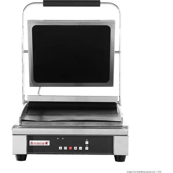 Benchstar Gh 816 electric contact grill with open stainless steel body, black non-stick plates, and front control panel