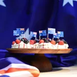 Brooklyn Acacia Cake Stand (305mm Ø x 100mm H)