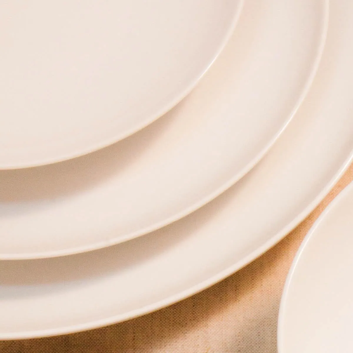 Round Plate 210mm Coupe Alto (410121)