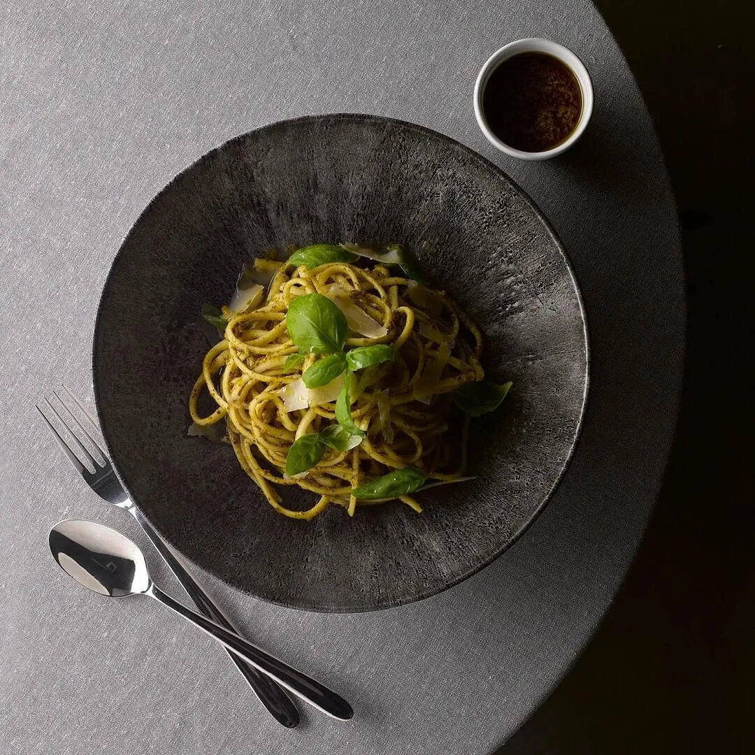 Stone Quartz Black Round Coupe Plate